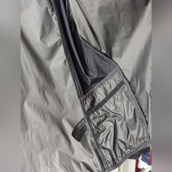 Machines for Freedom Packable Windbreaker Medium Black - Picture 7 of 9